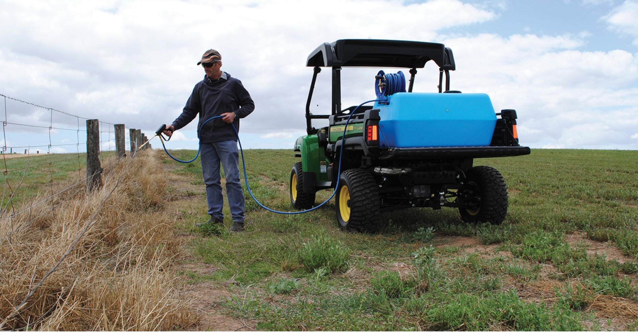 EZI-SPOT 30–50L DECKMOUNT SPRAYER WITH LID